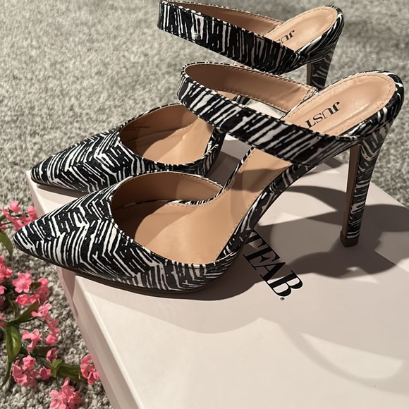 4 inches heels / Zebra print heels - Picture 2 of 5